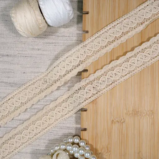 [CRL234 BEIGE] One Side Border Crochet Lace