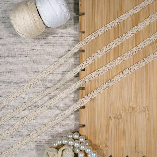 [CRL262 CREAM] One Side Border Crochet Lace