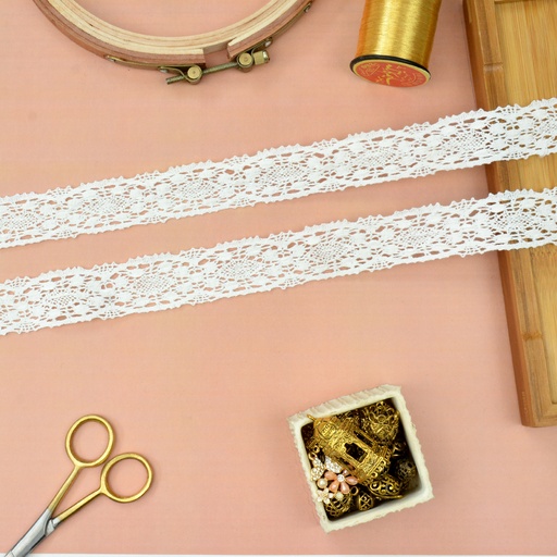[CRL332 WHITE] One-Sided Border Crochet Lace