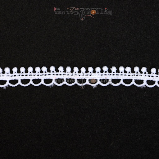 One Side Border Shuttle Lace