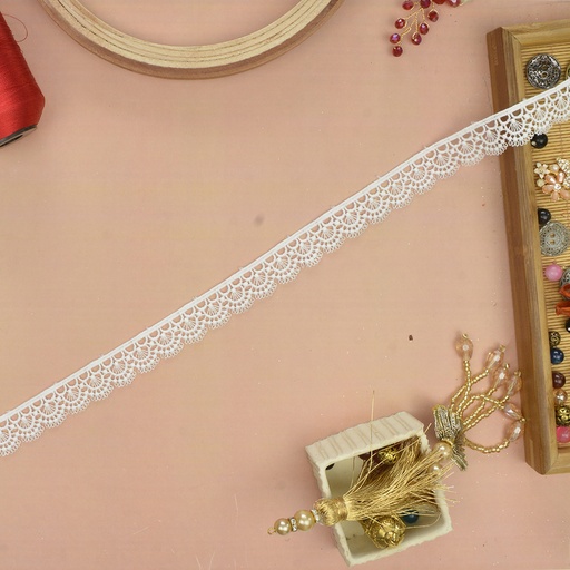 [811109-1 WHITE] One Side Border Shuttle Lace
