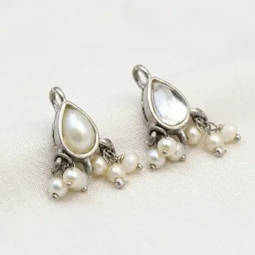 Silver Base Fancy Kundan Button with Pearl Hanging