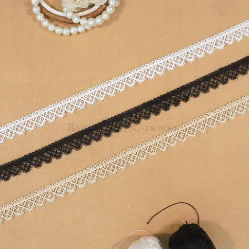 One Side Border Shuttle Lace
