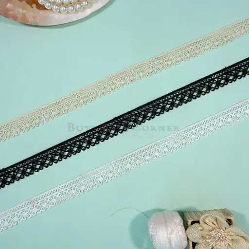 One Side Border Shuttle Lace