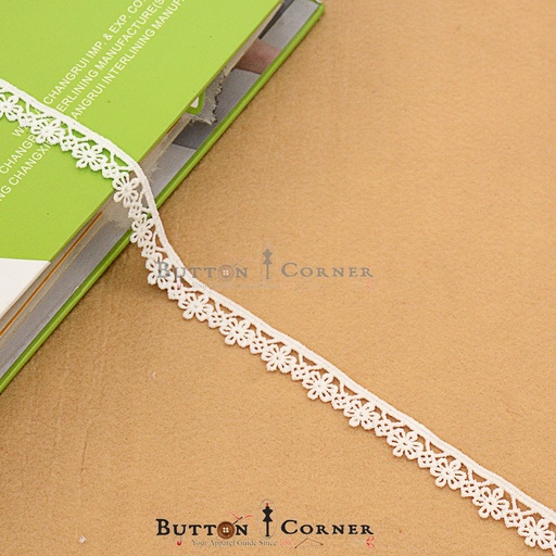 [D13709 WHITE] One Side Border Shuttle Lace