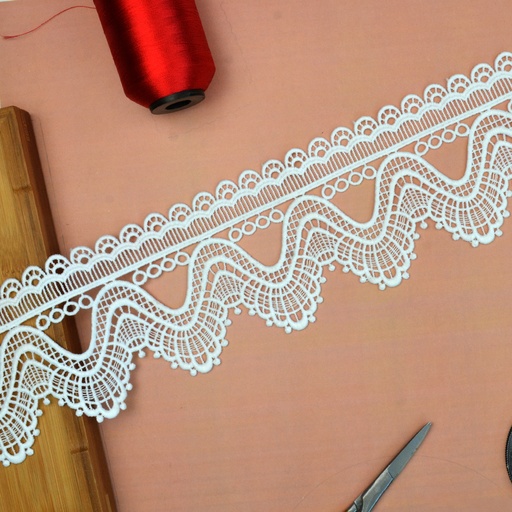 [19671-8 WHITE] One Side Border Shuttle Lace
