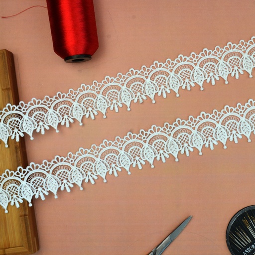 [A6769 WHITE] One Side Border Shuttle Lace