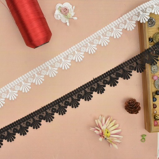One Side Border Shuttle Lace