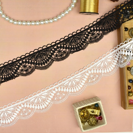 One Side Border Shuttle Lace