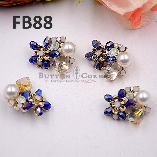 Fancy Button With Pearl & Crystal