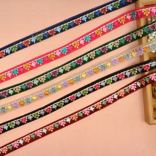 Fancy Metallic Yarn Embroidery Lace