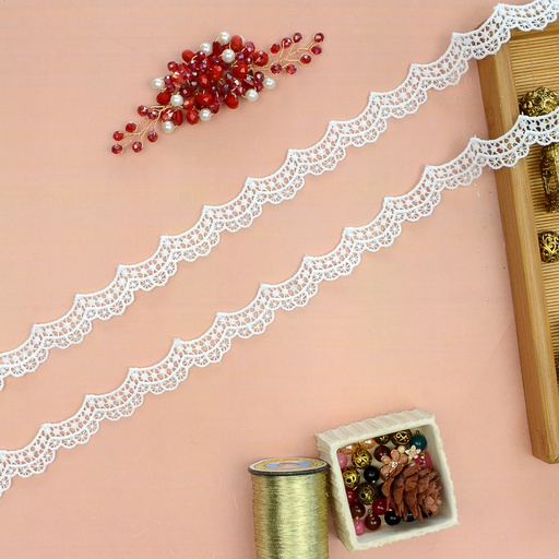 [D14649 WHITE] One Side Border Shuttle Lace