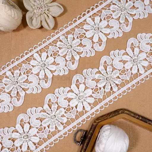 [ALN348 WHITE PEARL] One Side Border Lace with Pearl