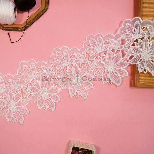 One Side Border Organza Lace