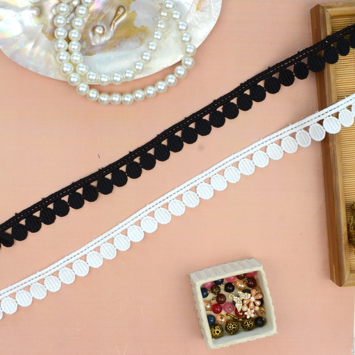 One Side Border Shuttle Lace