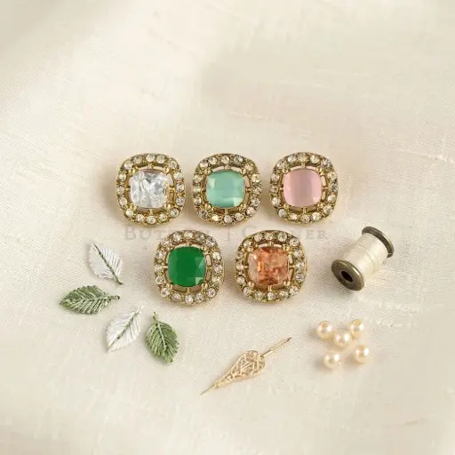 Gold Base Fancy Kundan Button