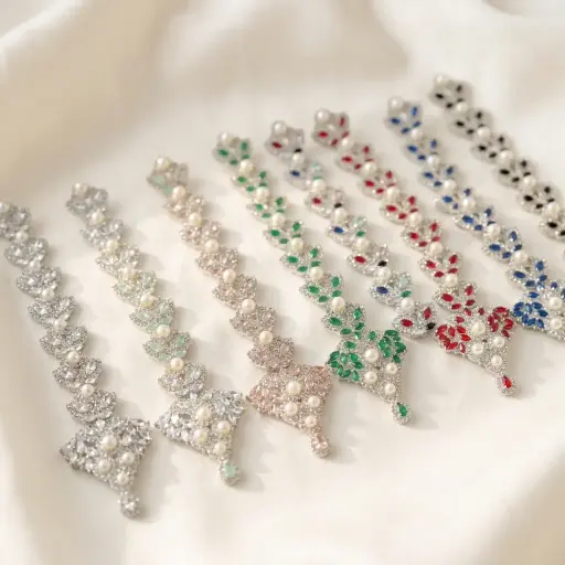 Silver Base Fancy Kundan Button Patti
