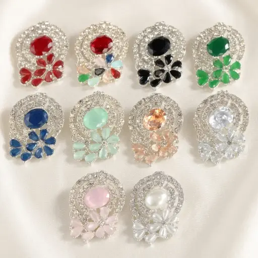 Silver Base Fancy Kundan Button