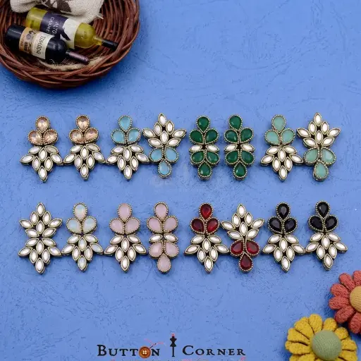 Gold Base Fancy Kundan Button