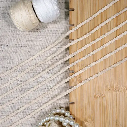 [CRL379/AM043 BEIGE] Zigzag Crochet Lace
