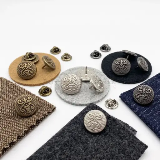 Western Style Round Lapel Pin
