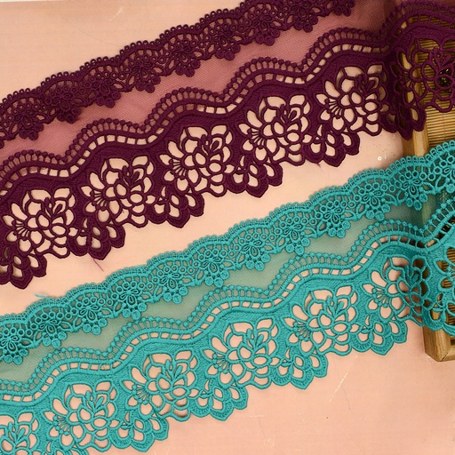 Shuttle Net Lace In Color