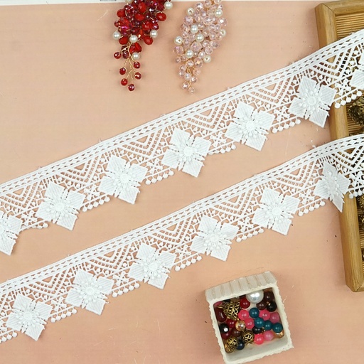 [19454-5 WHITE] One Side Border Shuttle Lace