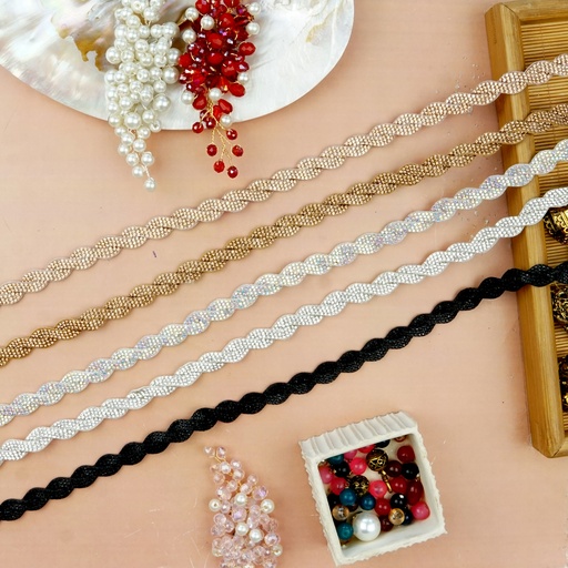 Zigzag Rhinestone Strap Lace