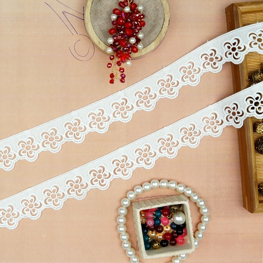 [86775-3 WHITE] One Side Border Shuttle Lace