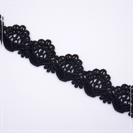 One Side Border Shuttle Lace
