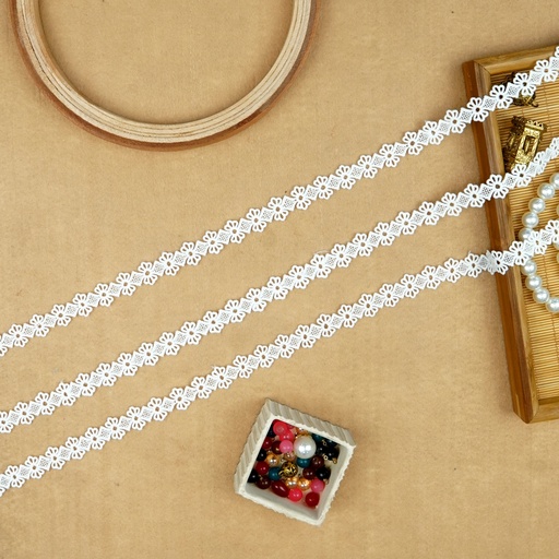 [A6705 WHITE] Double Side Border Shuttle Lace