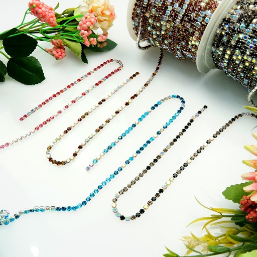 Four-Claw Swarovski Crystals Cup Chain