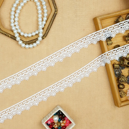 [A6432 WHITE] One Side Border Shuttle Lace