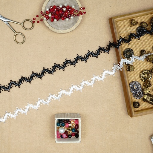 Sequence Shuttle Lace