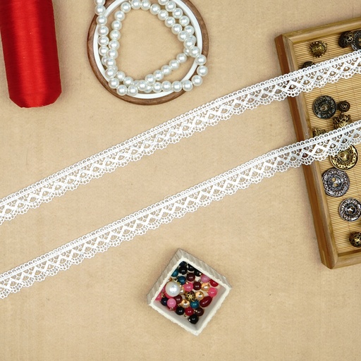 [15245-2 WHITE] Sequence Shuttle Lace