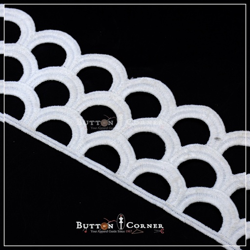 One Side Border Shuttle Lace