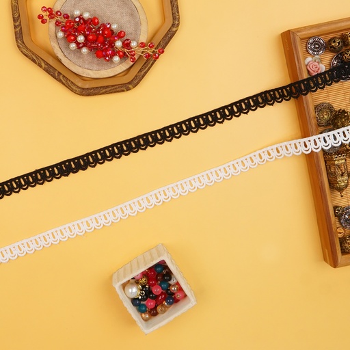 One Side Border Shuttle Lace