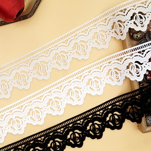 One Side Border Shuttle Lace