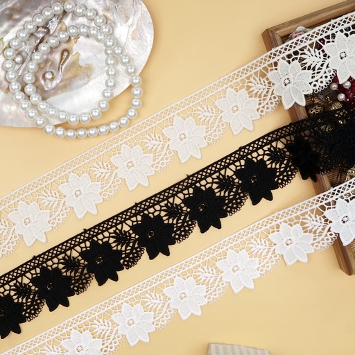 One Side Border Shuttle Lace