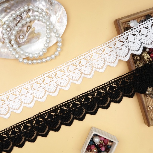 One Side Border Shuttle Net Lace