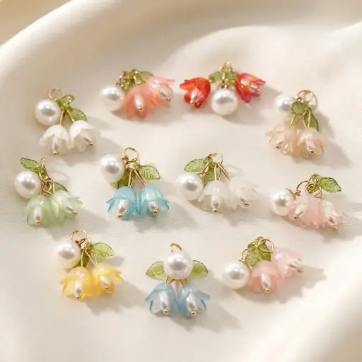 Double Tulip Leaf Pearl Pendant