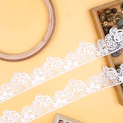 [30312-5 WHITE] One Side Border Shuttle Lace