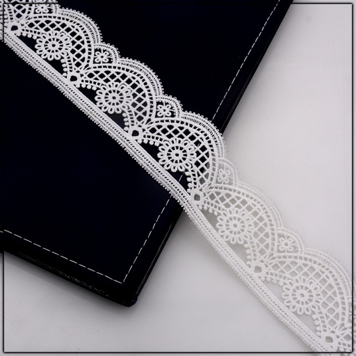 One Side Border Shuttle Lace
