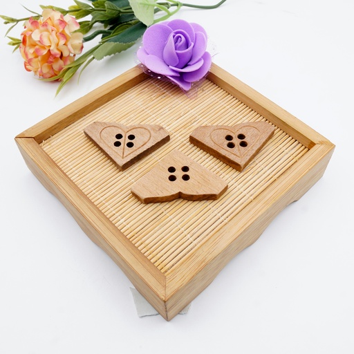 [WB0921 NATURAL BROWN] Heart Shape 4 Hole Wood Button
