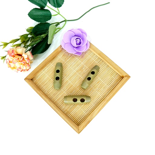 [WTB02 40mm Olive Green] Varnished Wooden Toggle Button