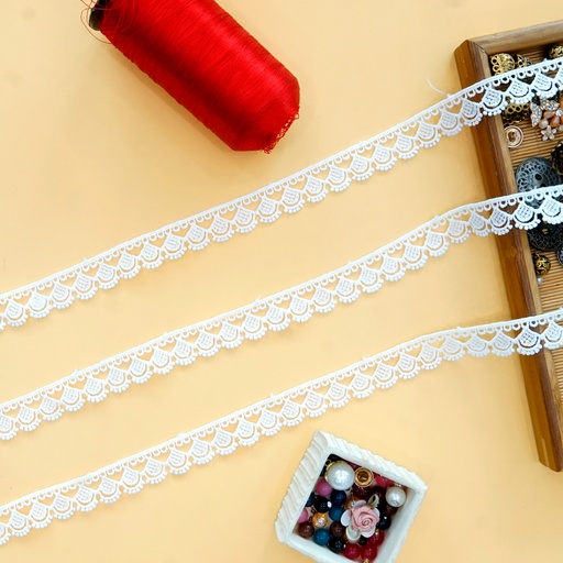 [ALN439 WHITE] One Side Border Shuttle Lace