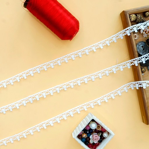 [ALN452 WHITE] One Side Border Shuttle Lace
