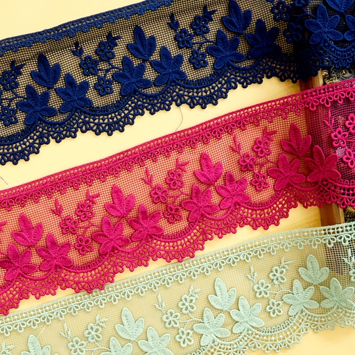 Shuttle Net Lace In Color