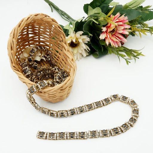 Gold Base Fancy Kundan Lace