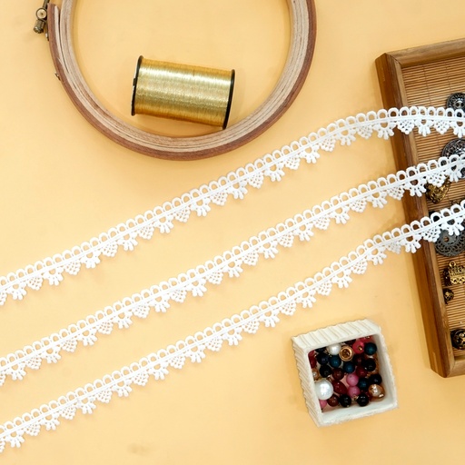 [MYB904 WHITE] One Side Border Shuttle Lace